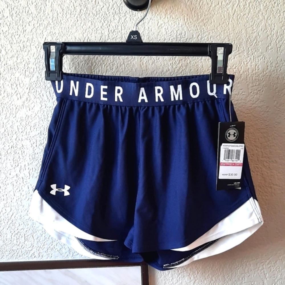 NWT WOMEN'S UNDER ARMOUR SHORTS SZ XXS